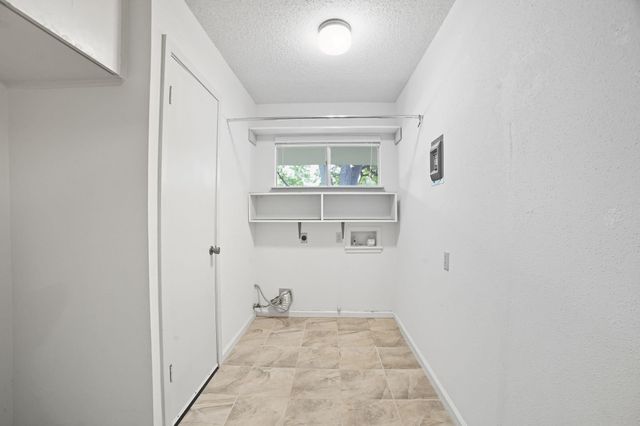 6321 Lakewood DR, Austin, TX 78731