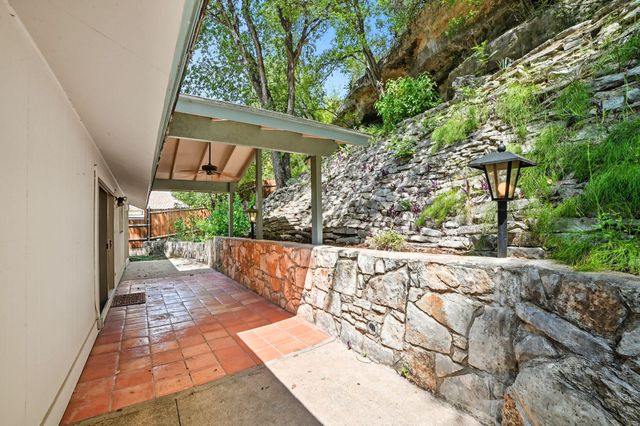 6321 Lakewood DR, Austin, TX 78731