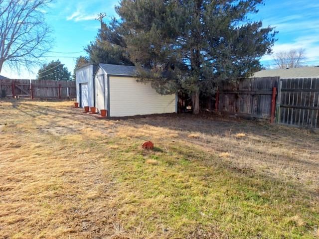 15631 Harris St, Sterling, CO 80751