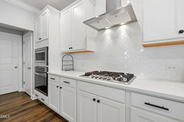 120 Beldenshire Way, Holly Springs, NC 27540