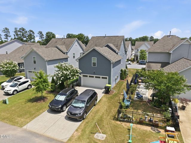 120 Beldenshire Way, Holly Springs, NC 27540