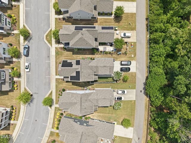 120 Beldenshire Way, Holly Springs, NC 27540