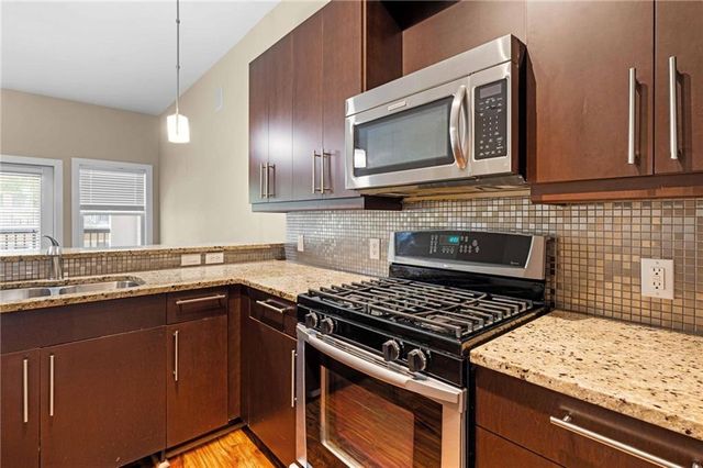 870 Inman Village Parkway NE 204, Atlanta, GA 30307