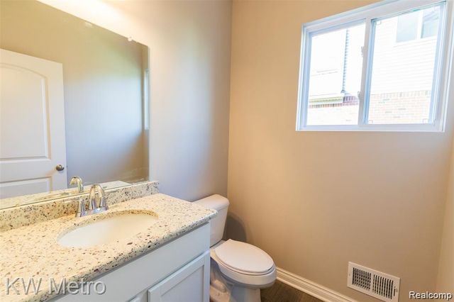 34607 John Bartley Circle, Sterling Heights, MI 48310