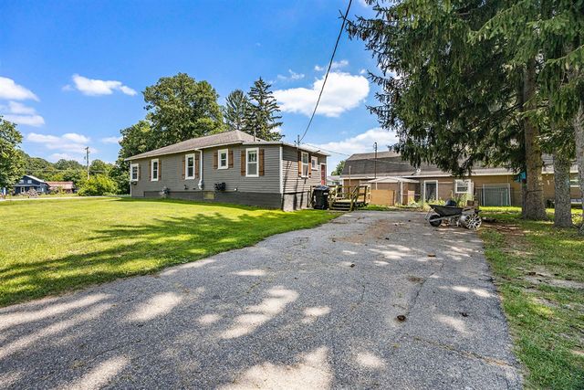 1187 Haynor Road, Ionia, MI 48846