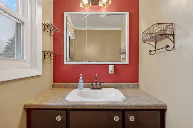 1187 Haynor Road, Ionia, MI 48846