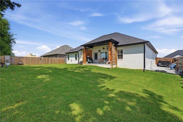 169 N Antelope Avenue, Farmington, AR 72730