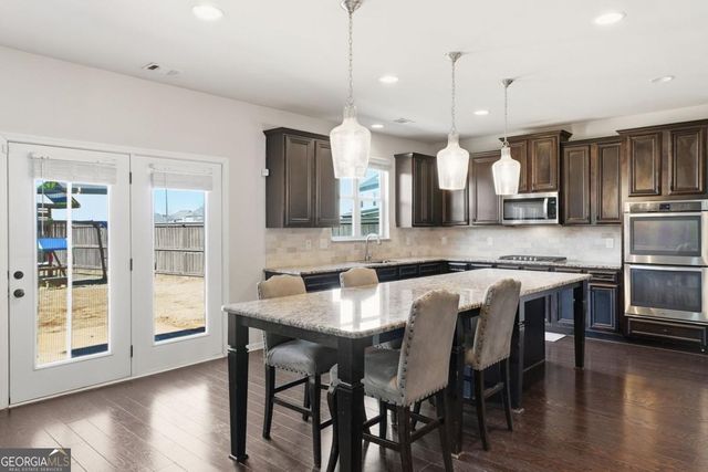 550 Birkdale Drive, Fairburn, GA 30213