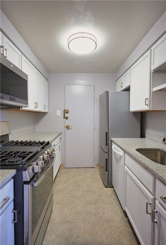 4625 Fifth 408, Oakland, PA 15213