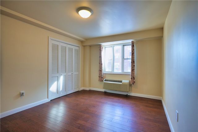 4625 Fifth 408, Oakland, PA 15213