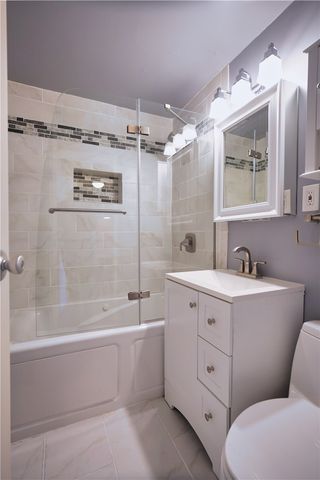 4625 Fifth 408, Oakland, PA 15213