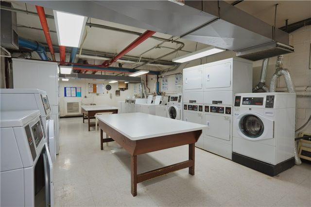 4625 Fifth 408, Oakland, PA 15213