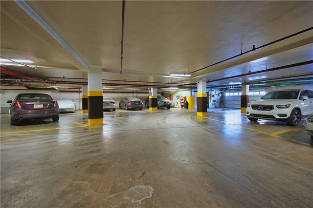 4625 Fifth 408, Oakland, PA 15213