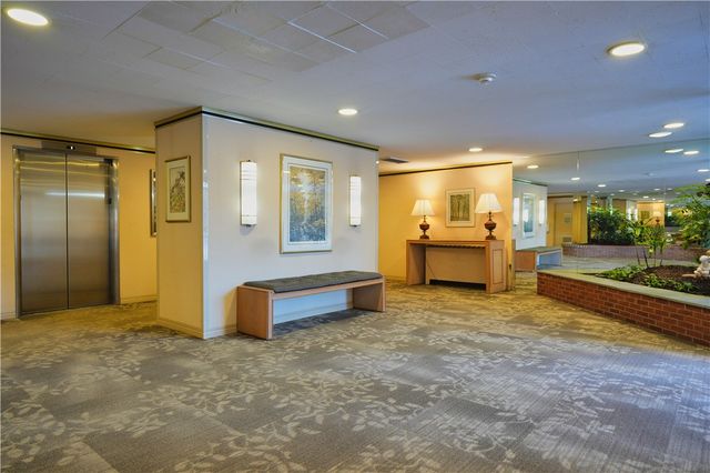 4625 Fifth 408, Oakland, PA 15213