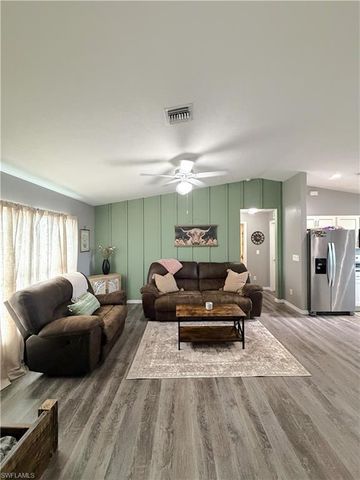 9025 Lamkin CIR, Labelle, FL 33935