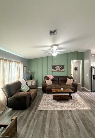 9025 Lamkin CIR, Labelle, FL 33935