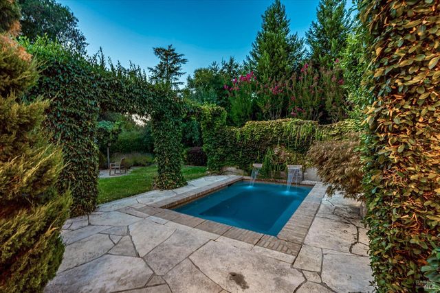 1549 E Napa St, Sonoma, CA 95476