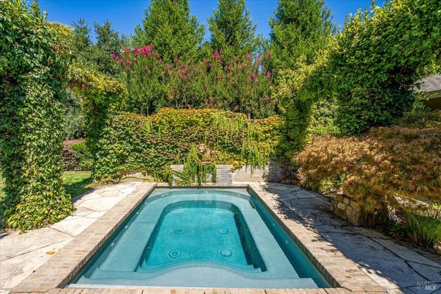 1549 E Napa St, Sonoma, CA 95476