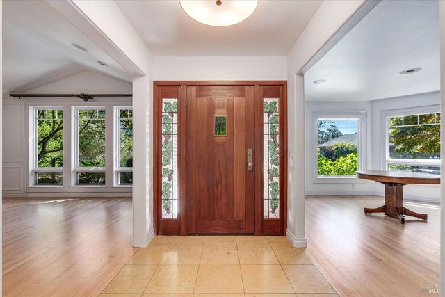 1549 E Napa St, Sonoma, CA 95476