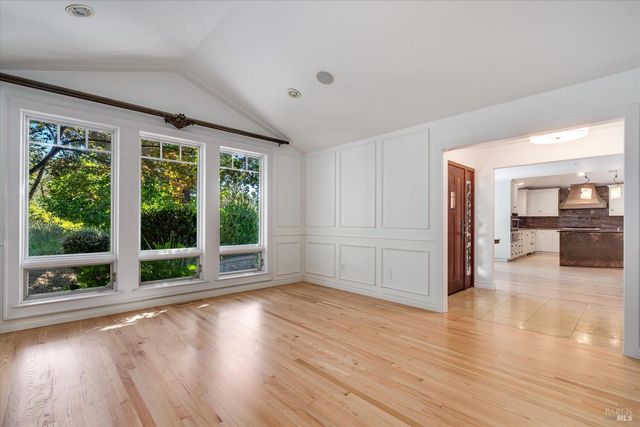 1549 E Napa St, Sonoma, CA 95476