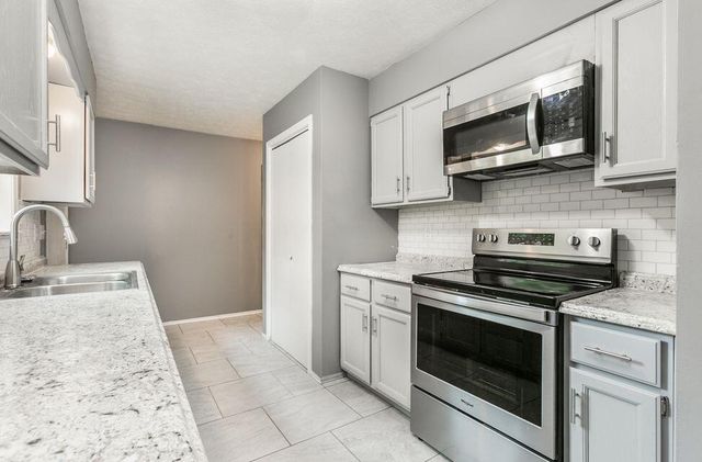 1363 Welch Road, Reeds Spring, MO 65737