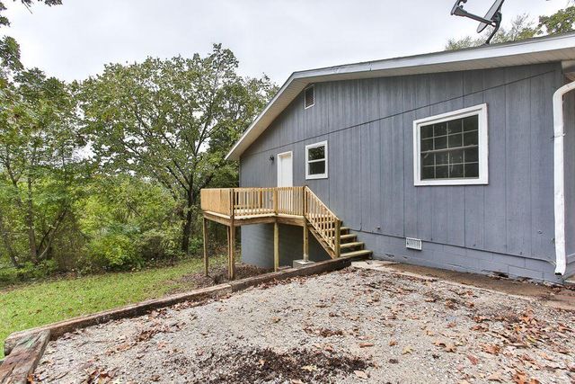 1363 Welch Road, Reeds Spring, MO 65737