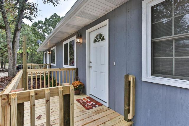 1363 Welch Road, Reeds Spring, MO 65737