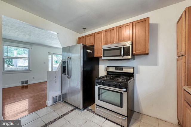 5200 6TH ST, Baltimore, MD 21225