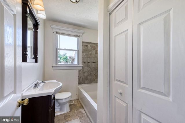 5200 6TH ST, Baltimore, MD 21225