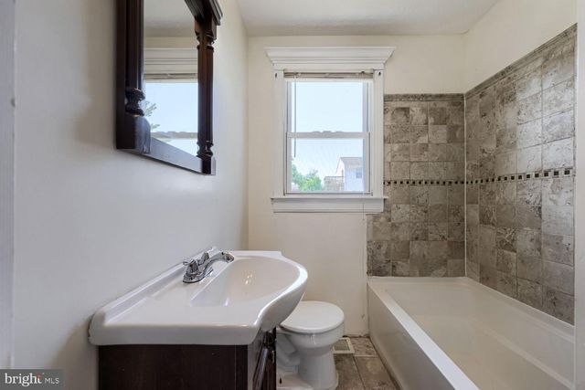 5200 6TH ST, Baltimore, MD 21225