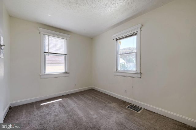 5200 6TH ST, Baltimore, MD 21225