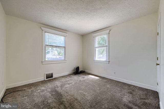 5200 6TH ST, Baltimore, MD 21225