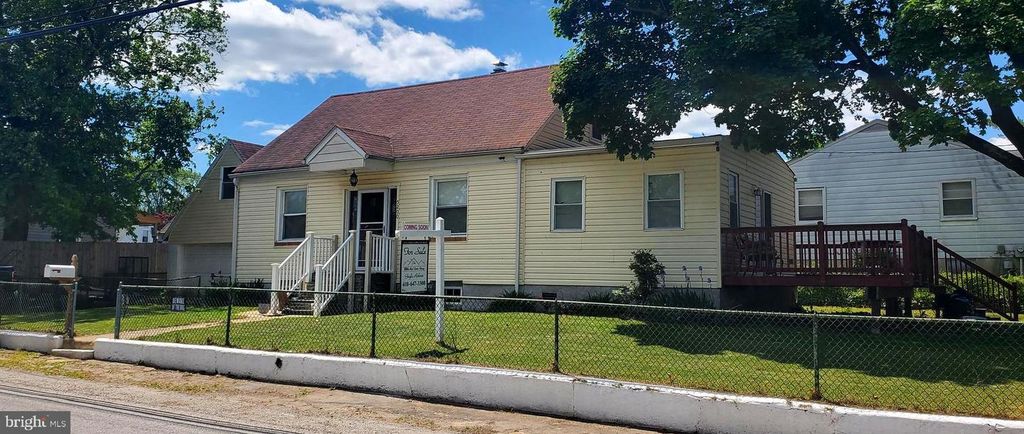5200 6TH ST, Baltimore, MD 21225