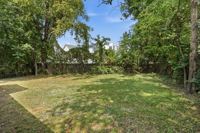 5818 Couch Dr, Nashville, TN 37209