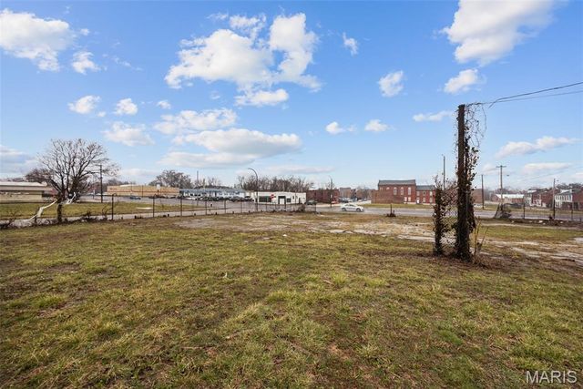 2600 N Florissant Avenue, St Louis, MO 63106