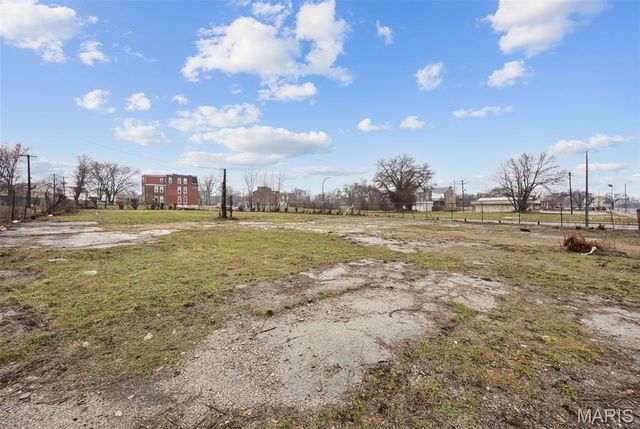 2600 N Florissant Avenue, St Louis, MO 63106