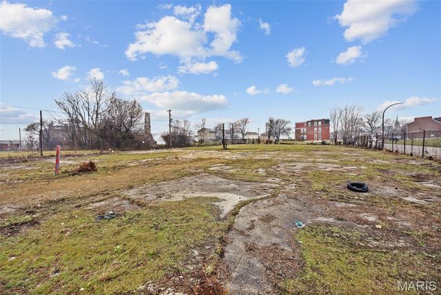 2600 N Florissant Avenue, St Louis, MO 63106