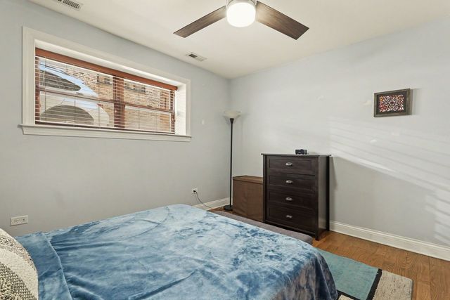 857 W Ainslie Street G, Chicago, IL 60640