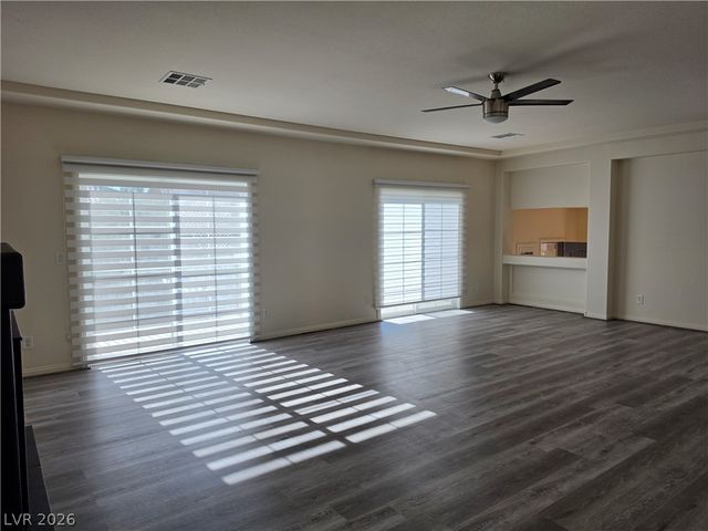 9739 Fox Estate Street, Las Vegas, NV 89141