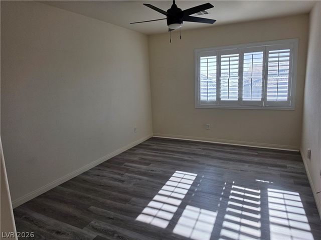 9739 Fox Estate Street, Las Vegas, NV 89141