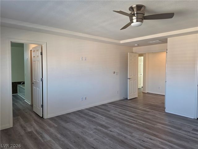 9739 Fox Estate Street, Las Vegas, NV 89141