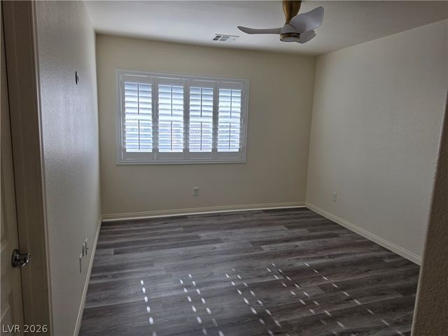 9739 Fox Estate Street, Las Vegas, NV 89141