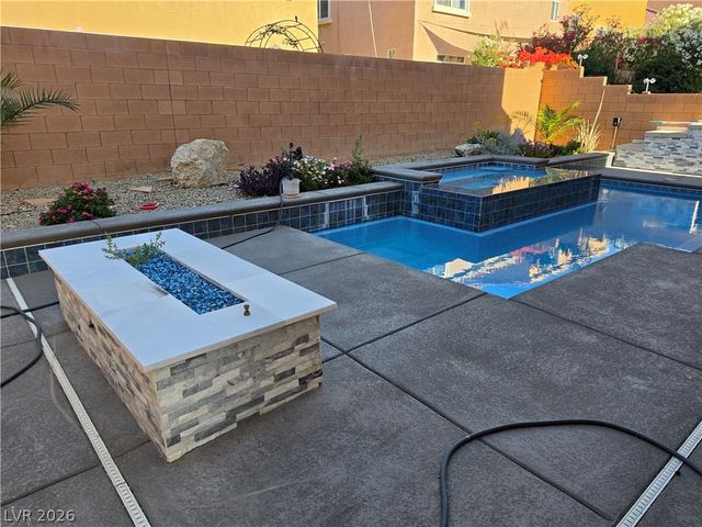 9739 Fox Estate Street, Las Vegas, NV 89141