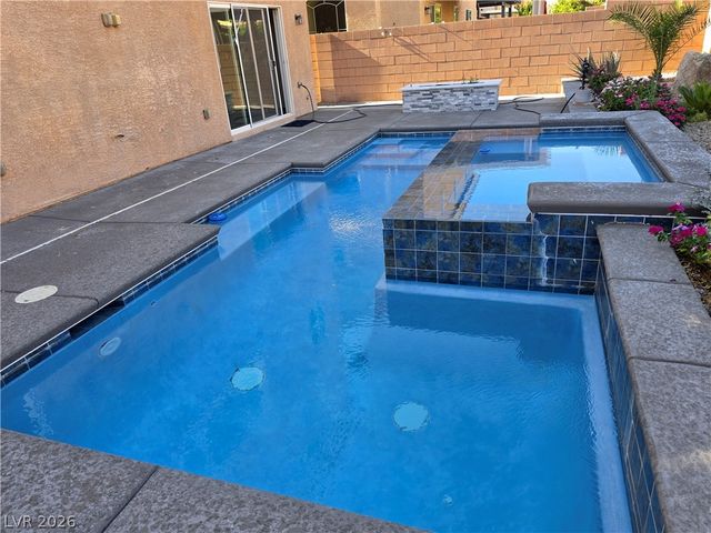 9739 Fox Estate Street, Las Vegas, NV 89141