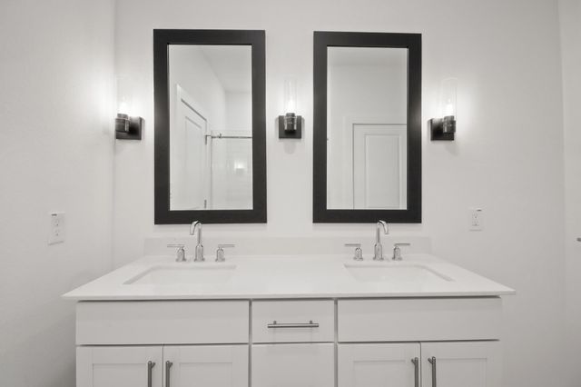 447 East Rose Marie Lane, Montgomery, TX 77356