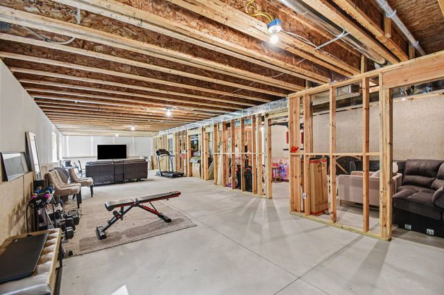 8802 Lapham Drive NE, Rockford, MI 49341