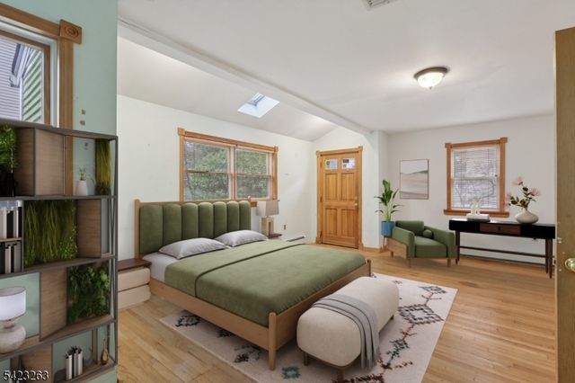 27 Jagoe St, Bergenfield Boro, NJ 07621
