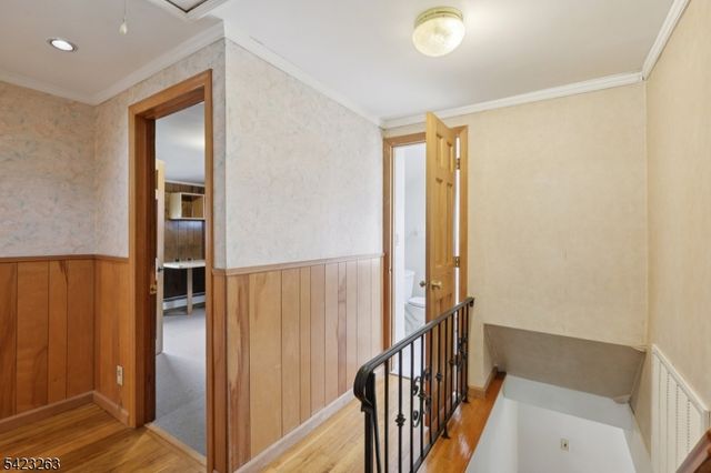 27 Jagoe St, Bergenfield Boro, NJ 07621