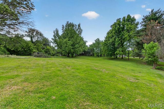 14731 Philip Meadows Court, Florissant, MO 63034
