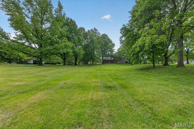 14731 Philip Meadows Court, Florissant, MO 63034